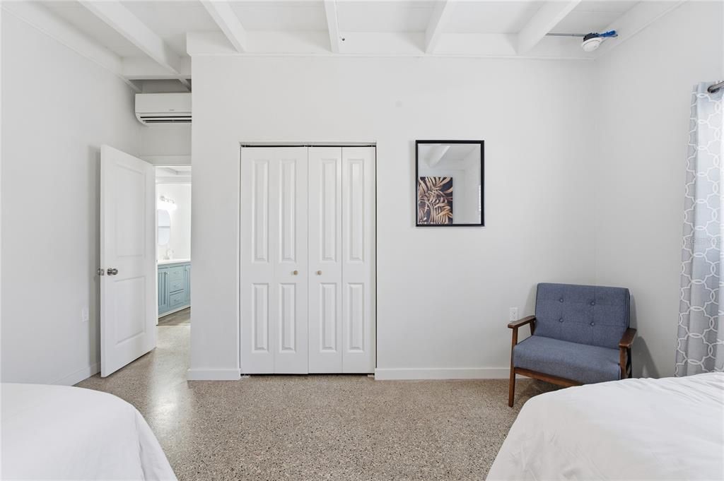 For Sale: $329,000 (3 beds, 2 baths, 1344 Square Feet)