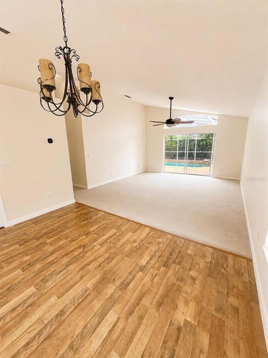 En Venta: $529,000 (4 camas, 2 baños, 2165 Pies cuadrados)