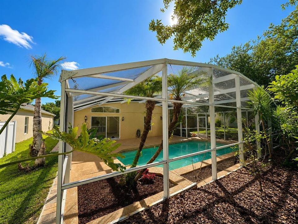 En Venta: $529,000 (4 camas, 2 baños, 2165 Pies cuadrados)