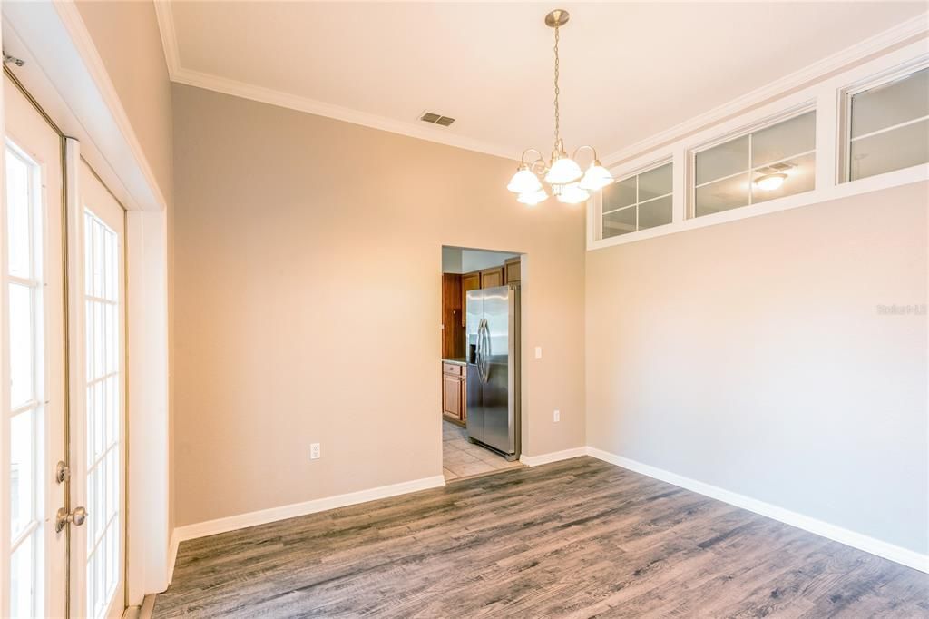 В аренду: $2,655 (5 спален, 2 ванн, 2102 Квадратных фут)