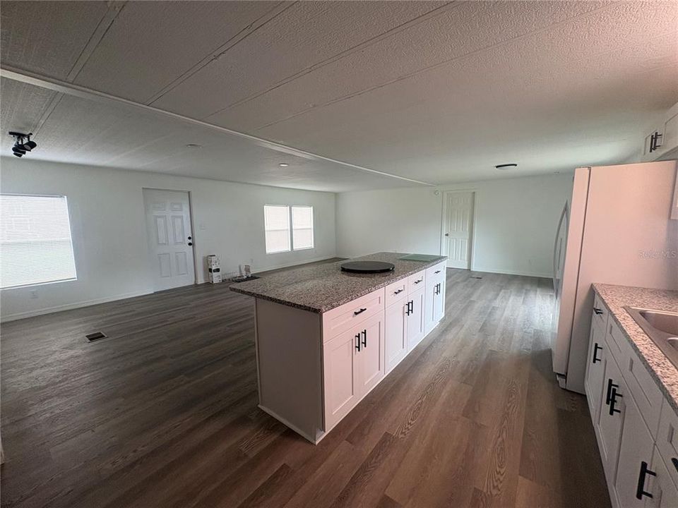 For Rent: $2,700 (3 beds, 2 baths, 1344 Square Feet)