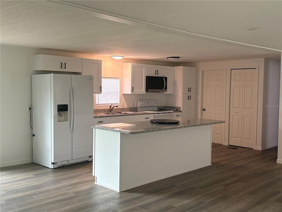 For Rent: $2,700 (3 beds, 2 baths, 1344 Square Feet)