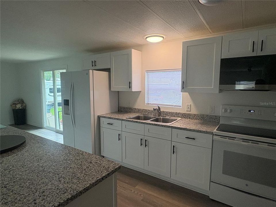 For Rent: $2,700 (3 beds, 2 baths, 1344 Square Feet)