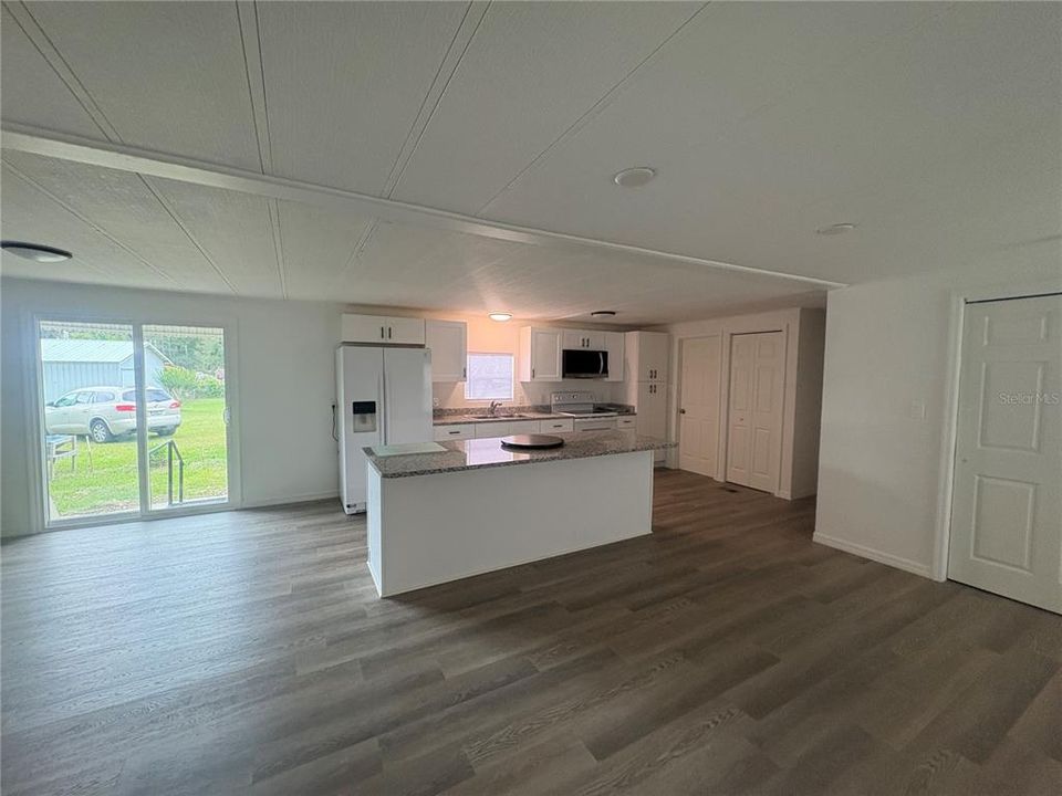 For Rent: $2,700 (3 beds, 2 baths, 1344 Square Feet)