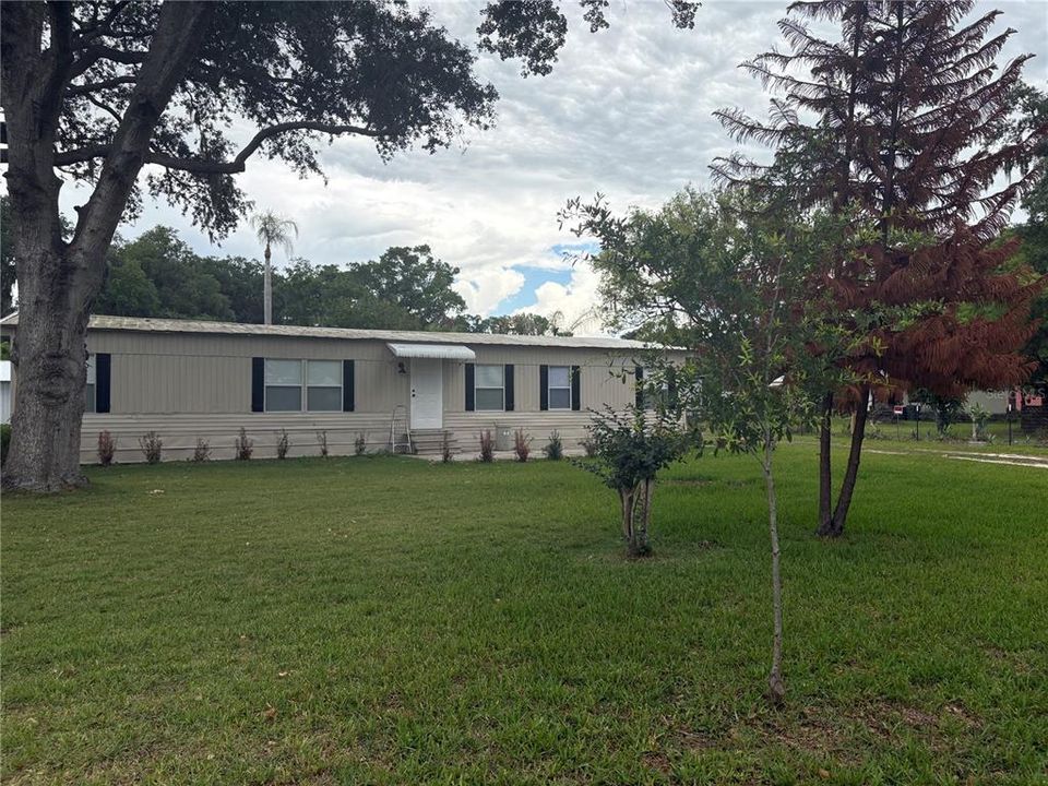 For Rent: $2,700 (3 beds, 2 baths, 1344 Square Feet)