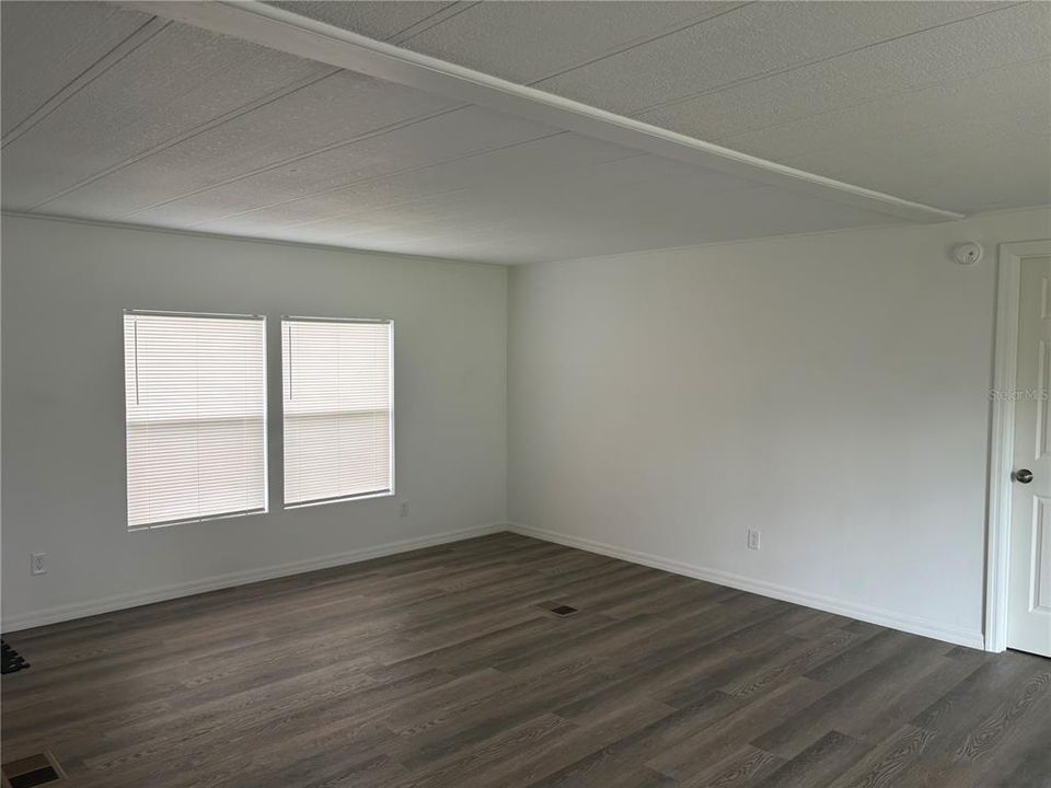 For Rent: $2,700 (3 beds, 2 baths, 1344 Square Feet)
