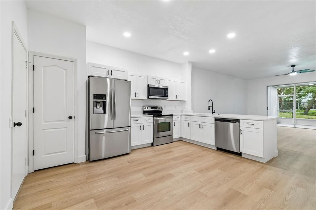 En Venta: $287,400 (3 camas, 2 baños, 1644 Pies cuadrados)
