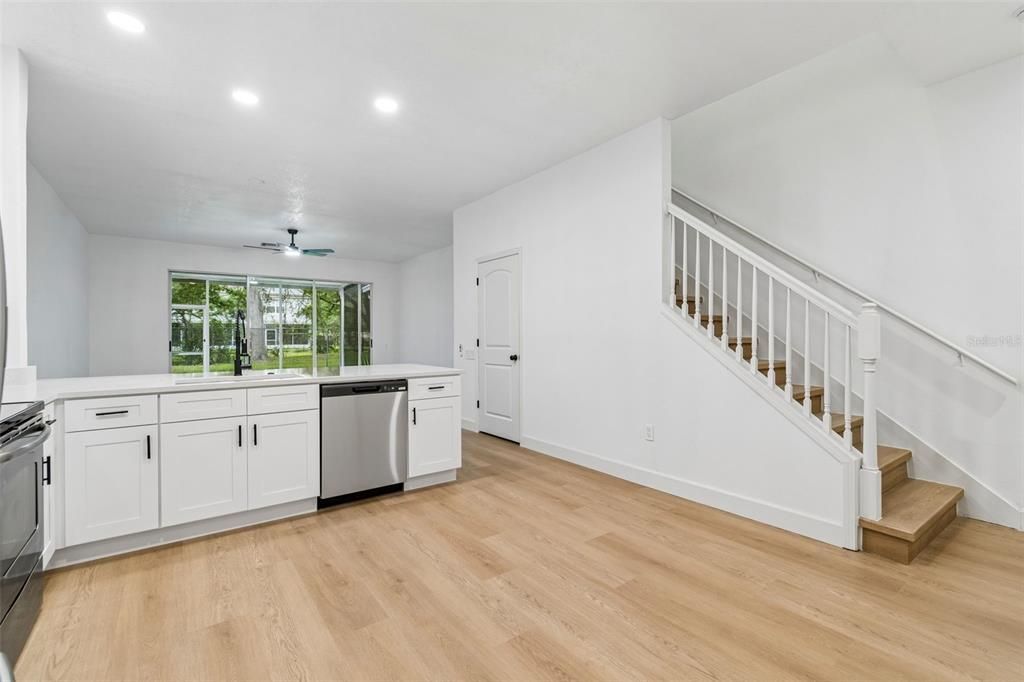 En Venta: $287,400 (3 camas, 2 baños, 1644 Pies cuadrados)