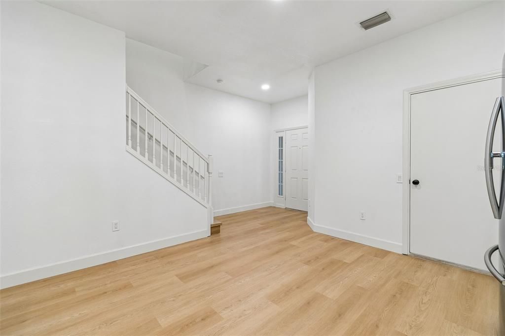 En Venta: $287,400 (3 camas, 2 baños, 1644 Pies cuadrados)