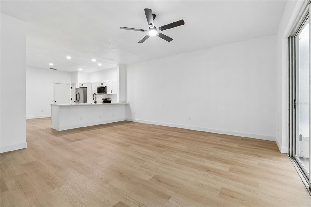 En Venta: $287,400 (3 camas, 2 baños, 1644 Pies cuadrados)
