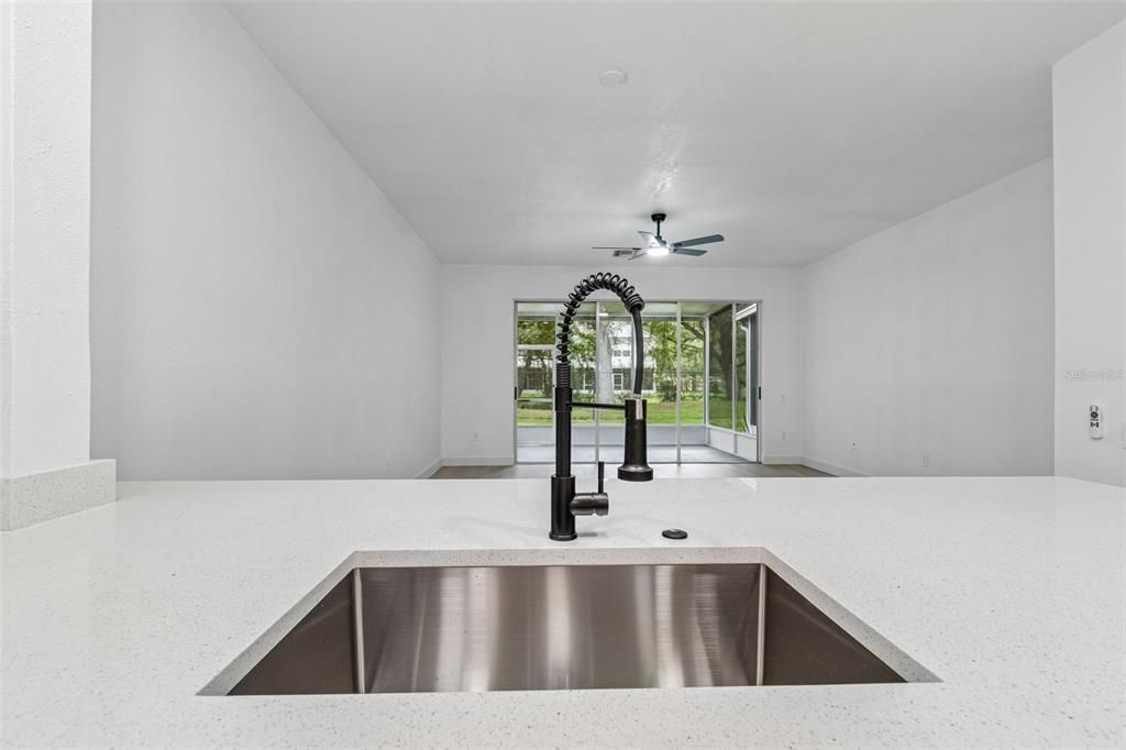En Venta: $287,400 (3 camas, 2 baños, 1644 Pies cuadrados)