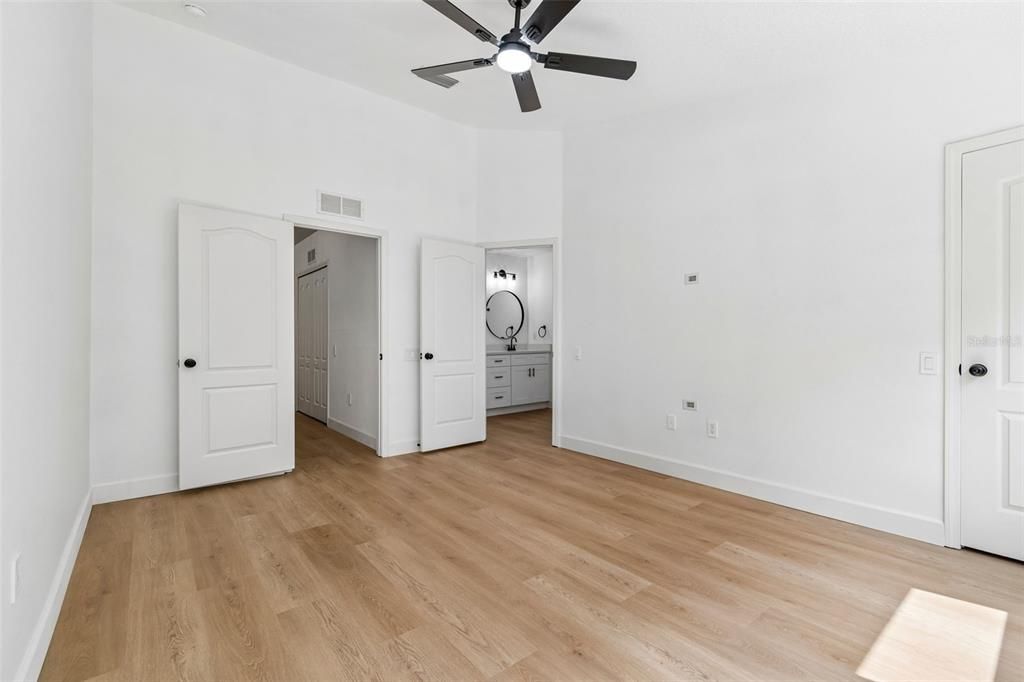 En Venta: $287,400 (3 camas, 2 baños, 1644 Pies cuadrados)