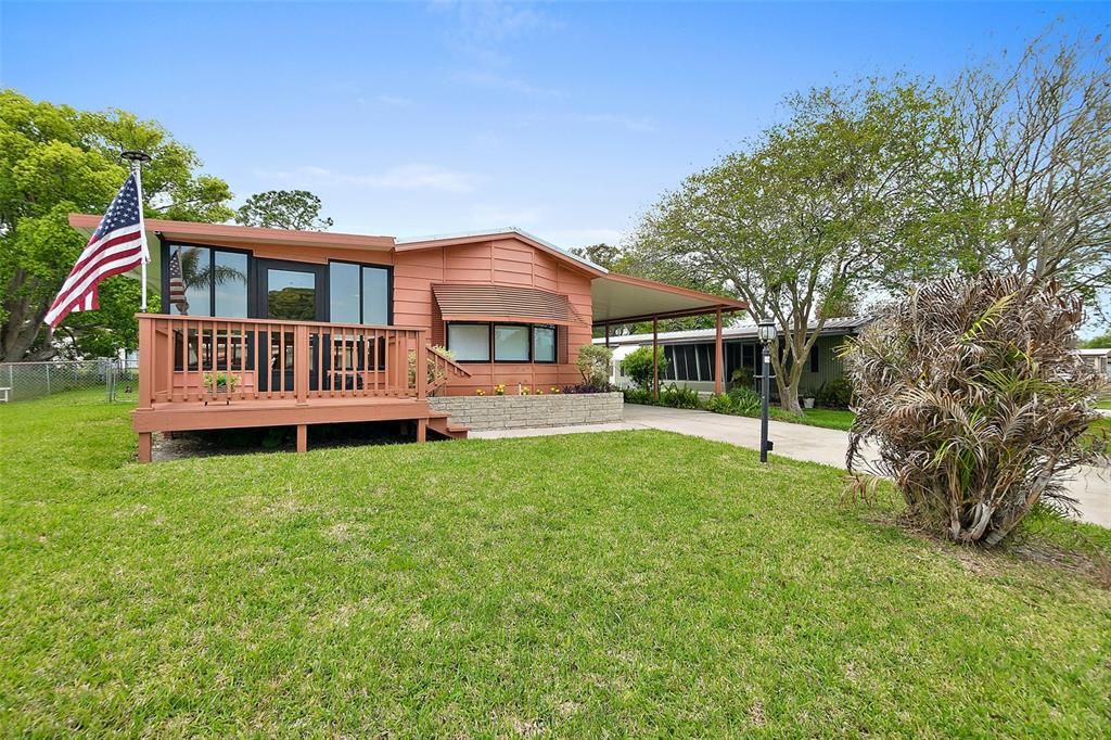 For Sale: $199,500 (2 beds, 2 baths, 1306 Square Feet)