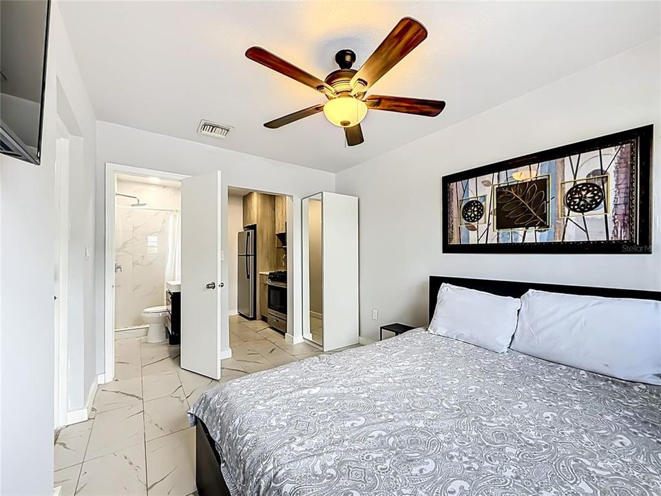 For Sale: $999,000 (4 beds, 2 baths, 2126 Square Feet)
