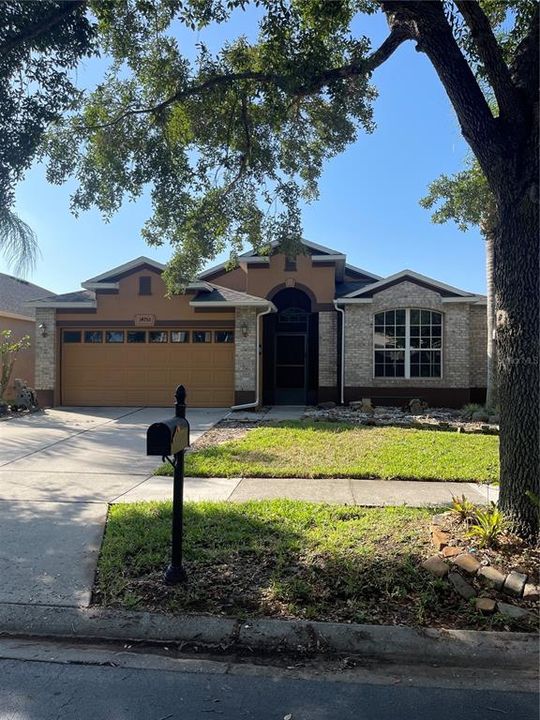 En Venta: $580,000 (4 camas, 2 baños, 2258 Pies cuadrados)