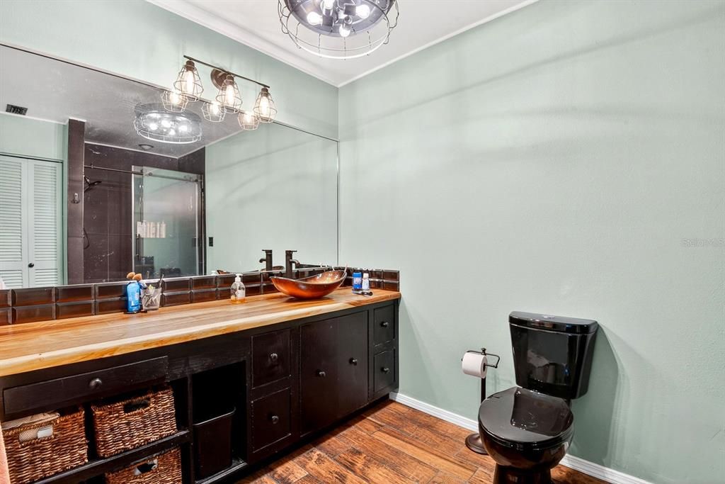 Active With Contract: $369,900 (3 beds, 2 baths, 1436 Square Feet)