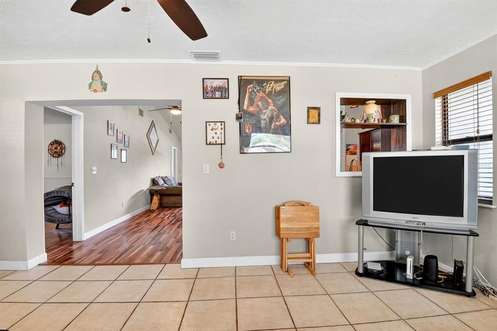 Active With Contract: $369,900 (3 beds, 2 baths, 1436 Square Feet)