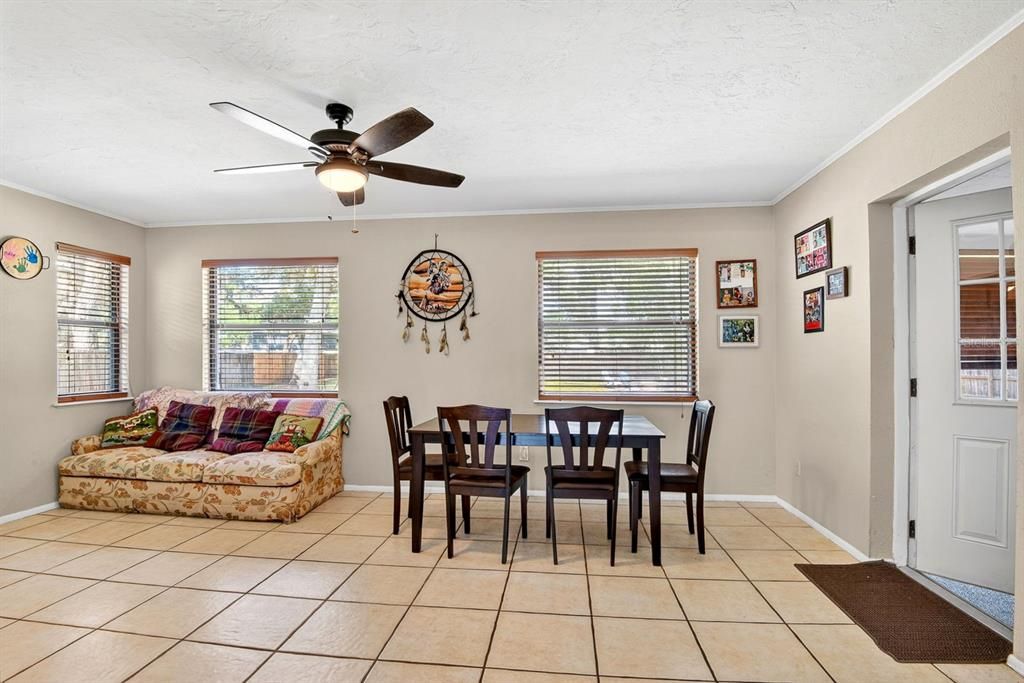 Active With Contract: $369,900 (3 beds, 2 baths, 1436 Square Feet)