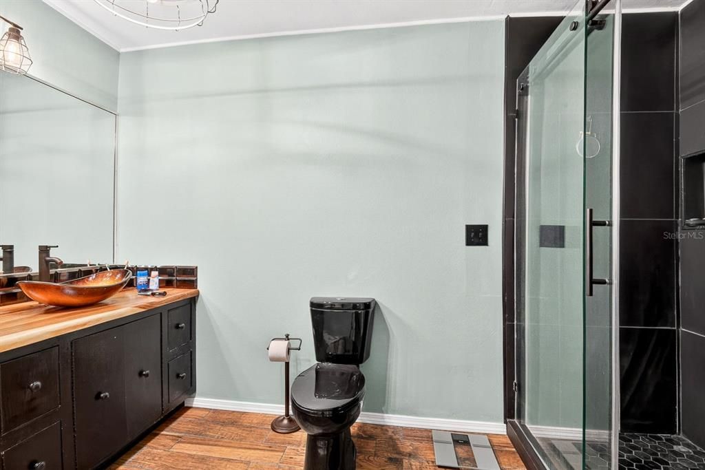 Active With Contract: $369,900 (3 beds, 2 baths, 1436 Square Feet)