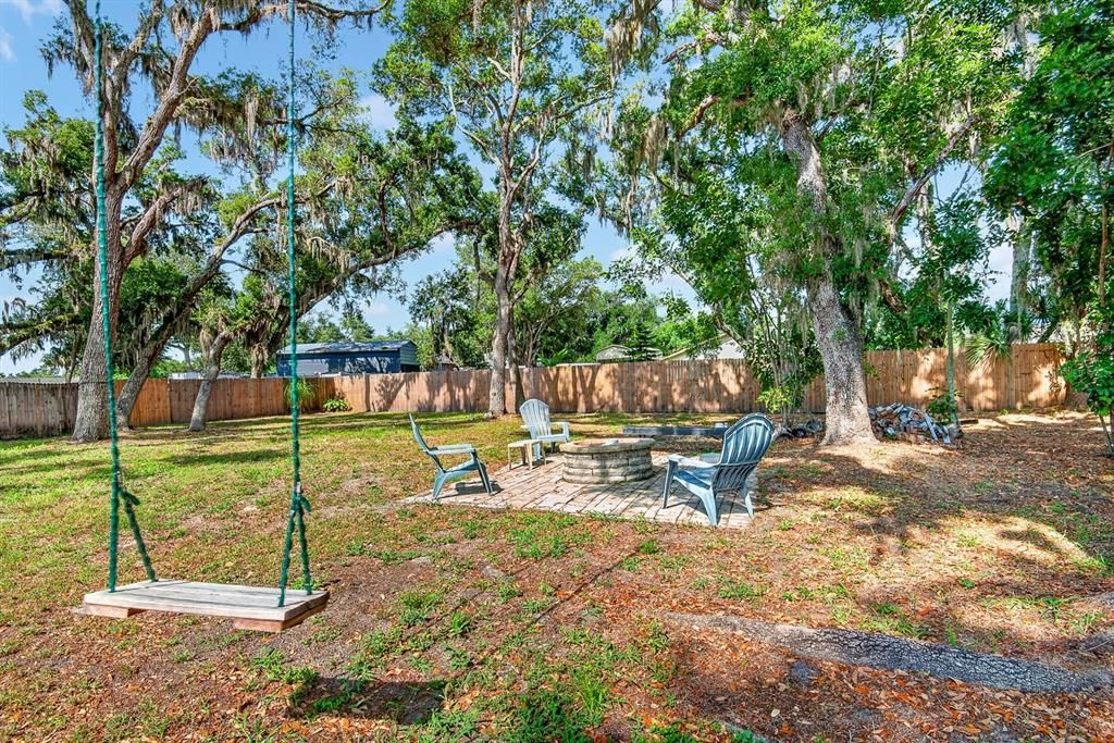 Active With Contract: $369,900 (3 beds, 2 baths, 1436 Square Feet)