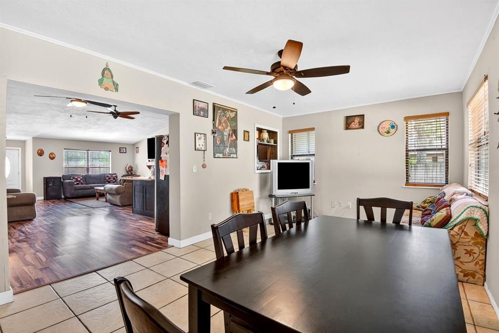 Active With Contract: $369,900 (3 beds, 2 baths, 1436 Square Feet)