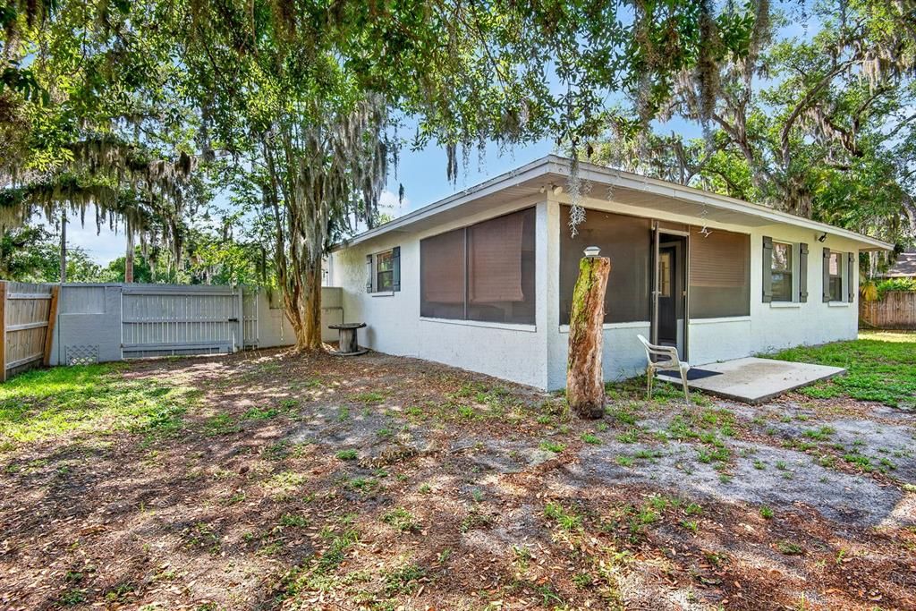 Active With Contract: $369,900 (3 beds, 2 baths, 1436 Square Feet)