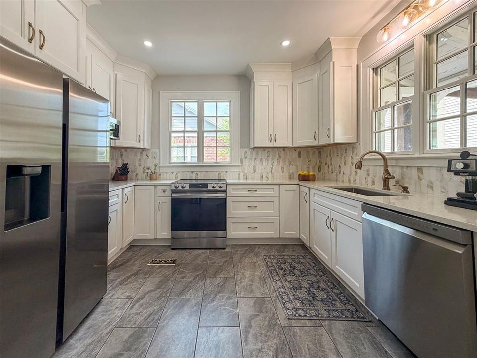 For Rent: $4,200 (3 beds, 2 baths, 2250 Square Feet)