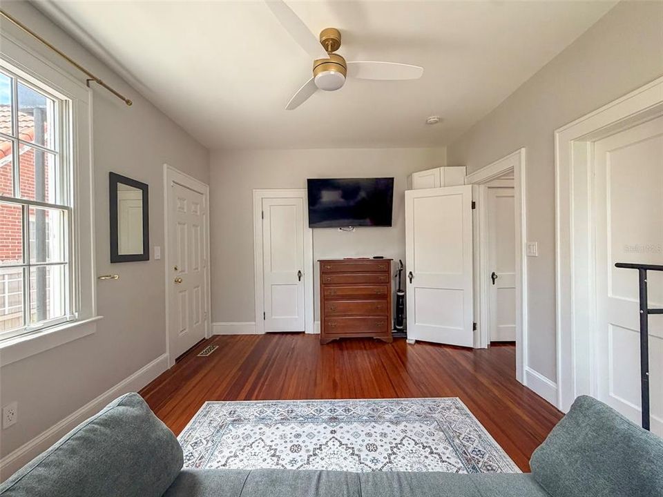 For Rent: $4,200 (3 beds, 2 baths, 2250 Square Feet)