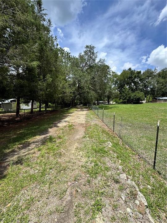 For Sale: $200,000 (2 beds, 2 baths, 960 Square Feet)
