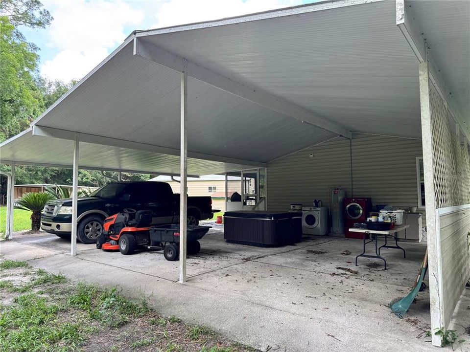 For Sale: $200,000 (2 beds, 2 baths, 960 Square Feet)