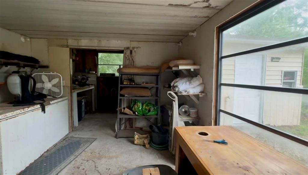 For Sale: $200,000 (2 beds, 2 baths, 960 Square Feet)