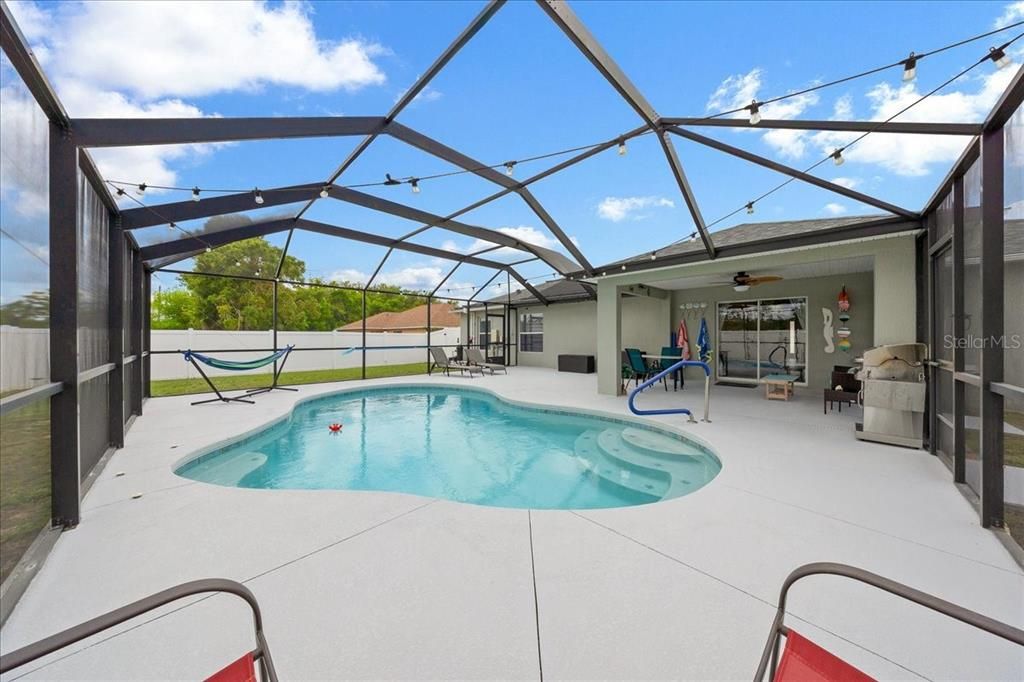 En Venta: $369,900 (3 camas, 2 baños, 2040 Pies cuadrados)