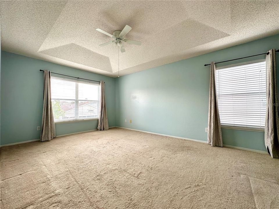 Active With Contract: $2,595 (3 beds, 2 baths, 2112 Square Feet)
