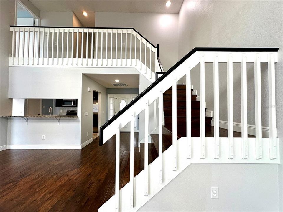 Active With Contract: $2,595 (3 beds, 2 baths, 2112 Square Feet)
