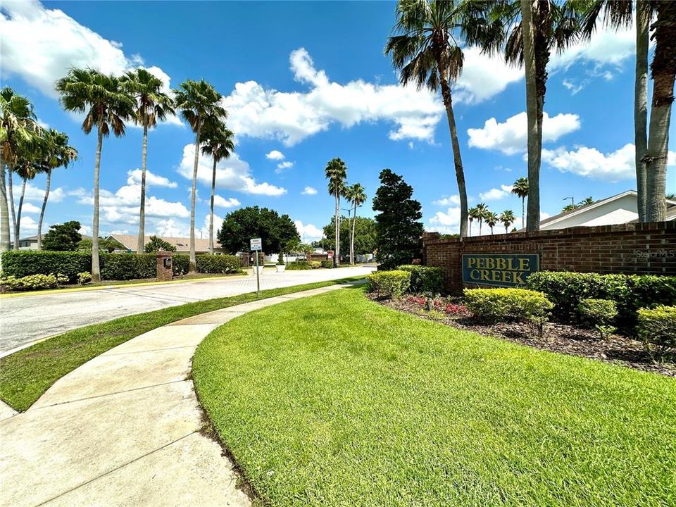 Active With Contract: $2,595 (3 beds, 2 baths, 2112 Square Feet)