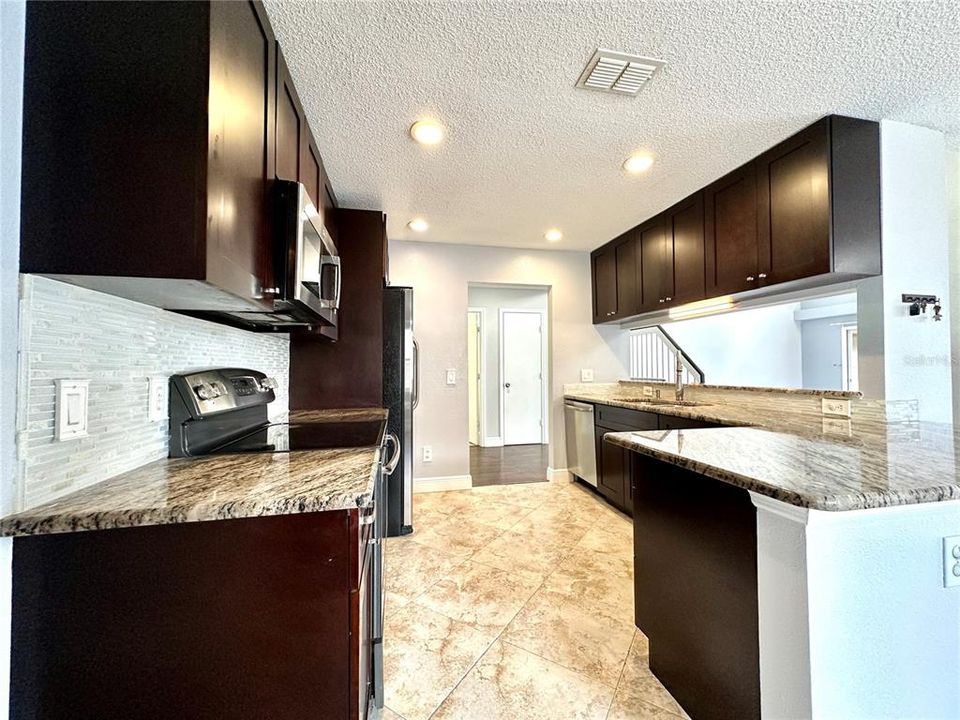 Active With Contract: $2,595 (3 beds, 2 baths, 2112 Square Feet)