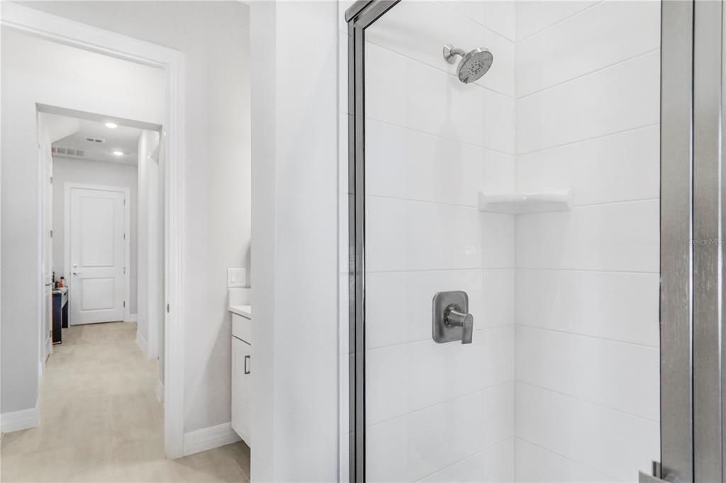 En Venta: $1,600,000 (5 camas, 5 baños, 4442 Pies cuadrados)