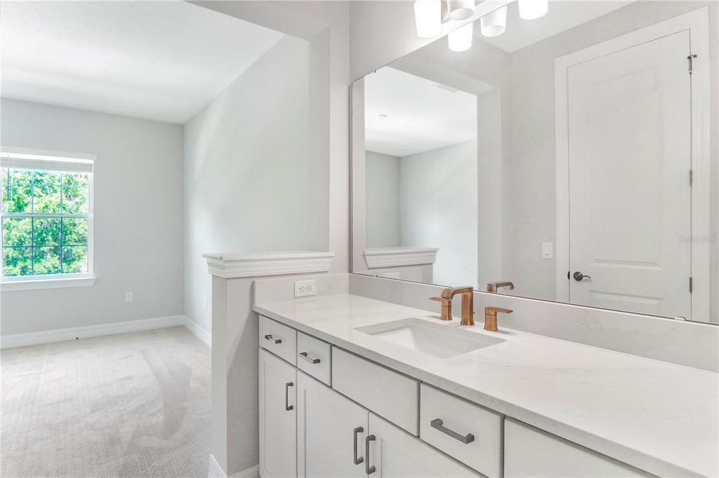En Venta: $1,600,000 (5 camas, 5 baños, 4442 Pies cuadrados)