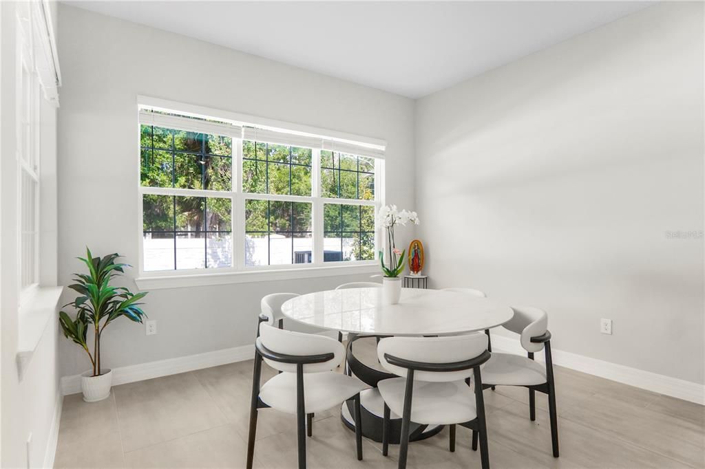 En Venta: $1,600,000 (5 camas, 5 baños, 4442 Pies cuadrados)