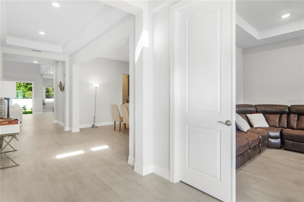 En Venta: $1,600,000 (5 camas, 5 baños, 4442 Pies cuadrados)