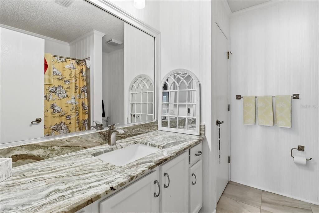 En Venta: $425,000 (2 camas, 2 baños, 1670 Pies cuadrados)