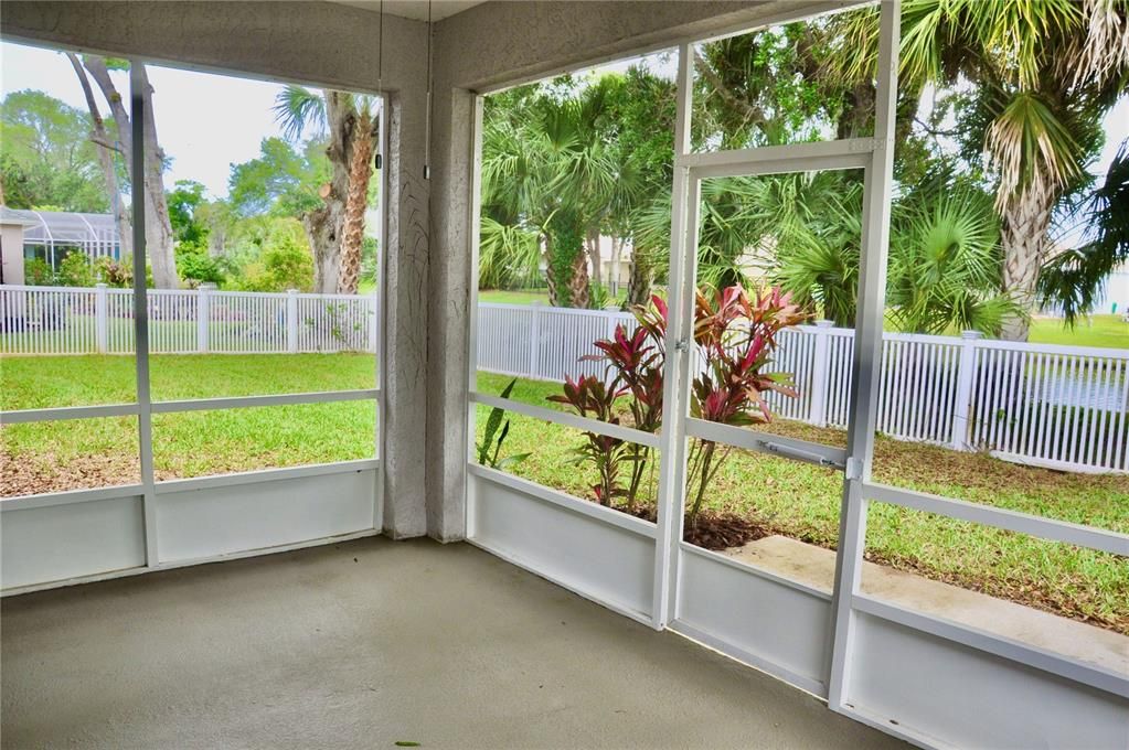 For Sale: $375,000 (3 beds, 2 baths, 2012 Square Feet)