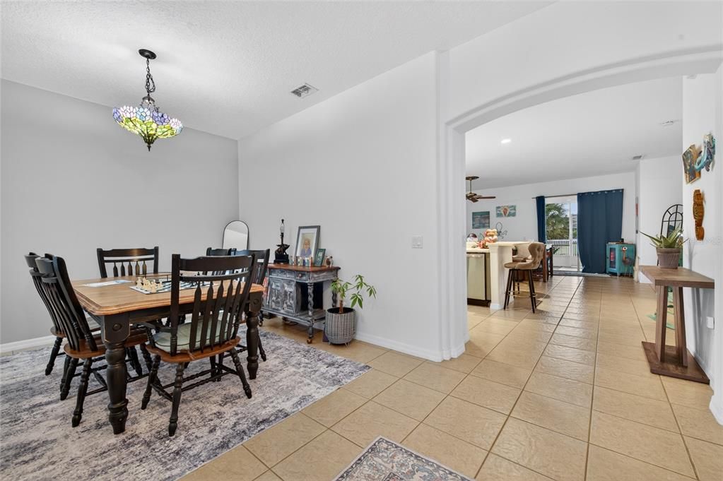 For Sale: $375,000 (3 beds, 2 baths, 2012 Square Feet)