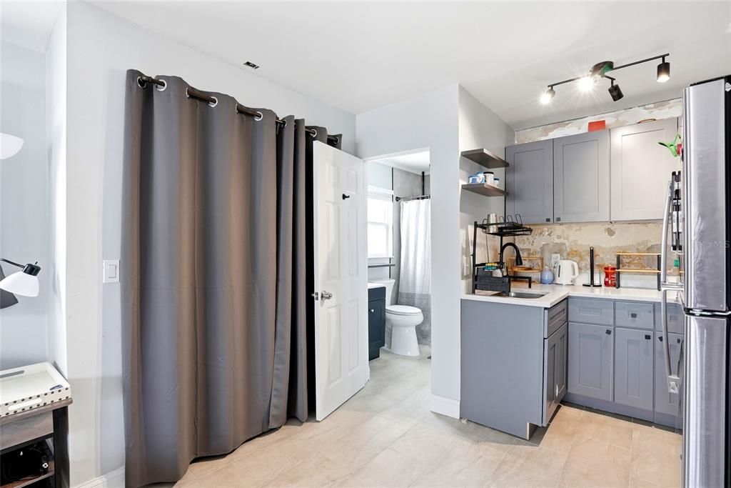 For Sale: $1,949,000 (7 beds, 0 baths, 3418 Square Feet)