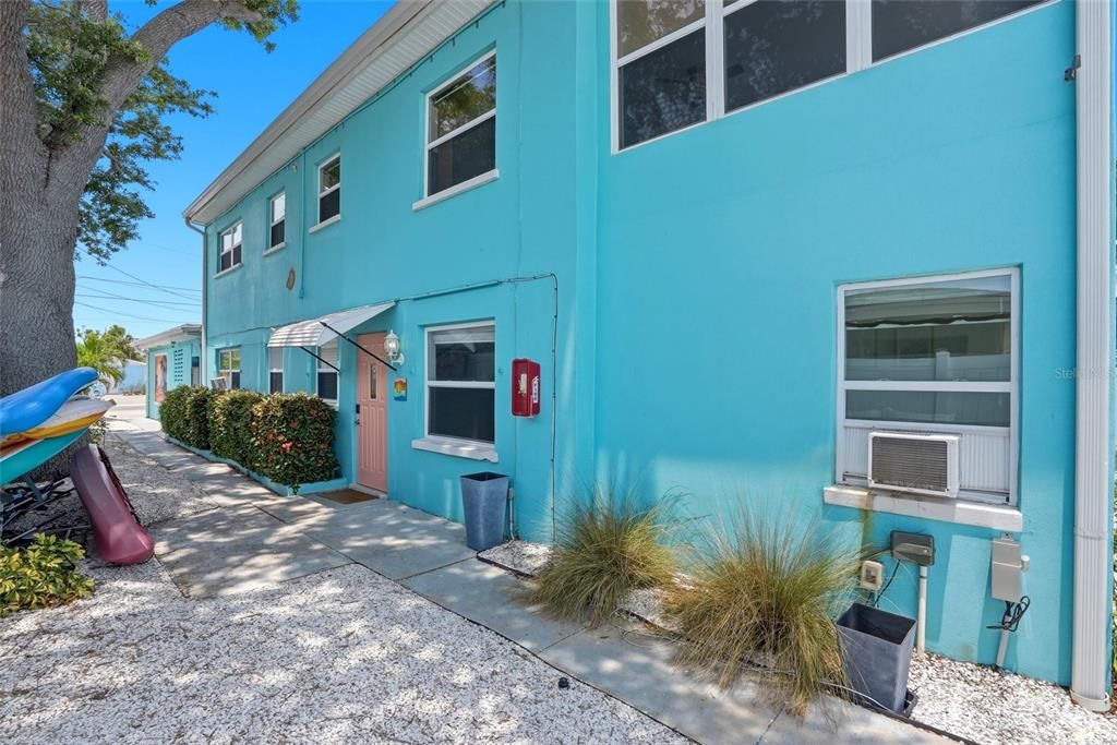 For Sale: $1,949,000 (7 beds, 0 baths, 3418 Square Feet)