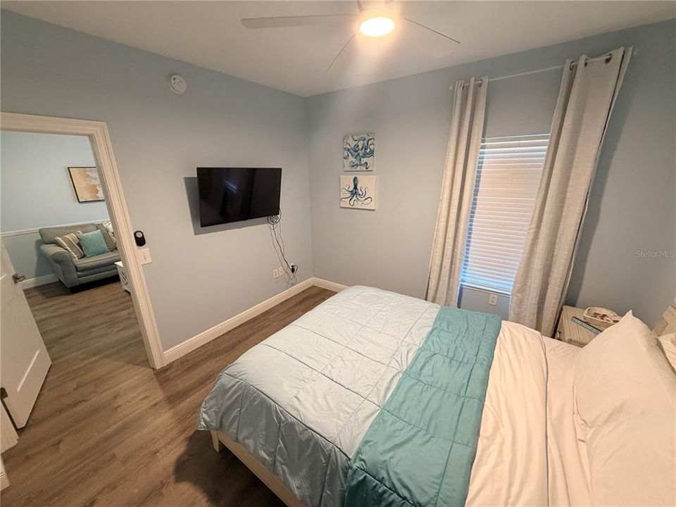 For Rent: $2,000 (1 beds, 1 baths, 572 Square Feet)