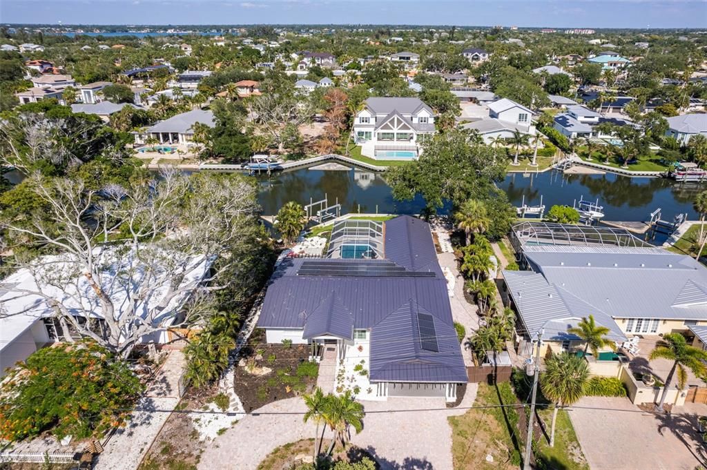 For Sale: $2,400,000 (4 beds, 3 baths, 2965 Square Feet)