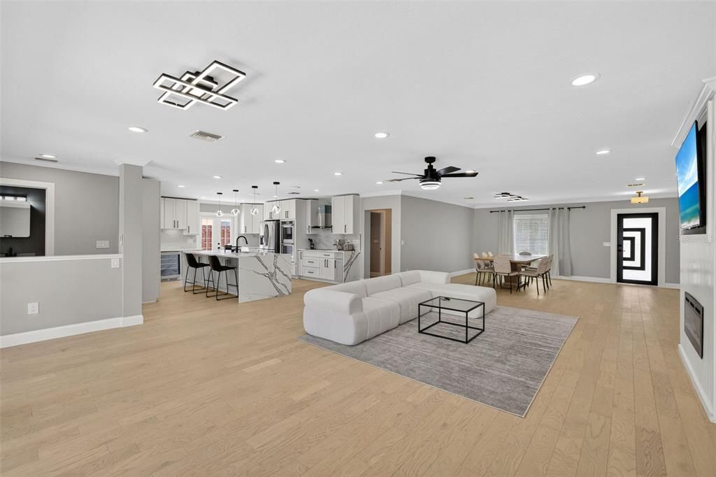 For Sale: $2,400,000 (4 beds, 3 baths, 2965 Square Feet)