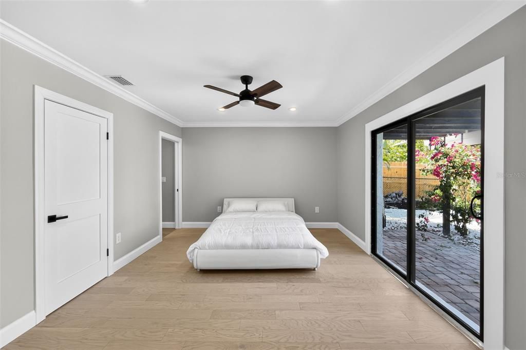 For Sale: $2,400,000 (4 beds, 3 baths, 2965 Square Feet)