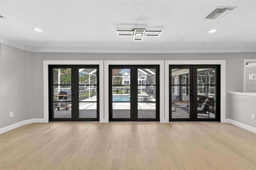 For Sale: $2,400,000 (4 beds, 3 baths, 2965 Square Feet)